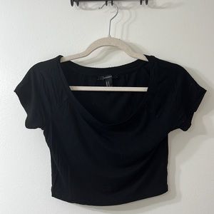 Forever 21 Black Short Sleeve Crop Top | Size M
